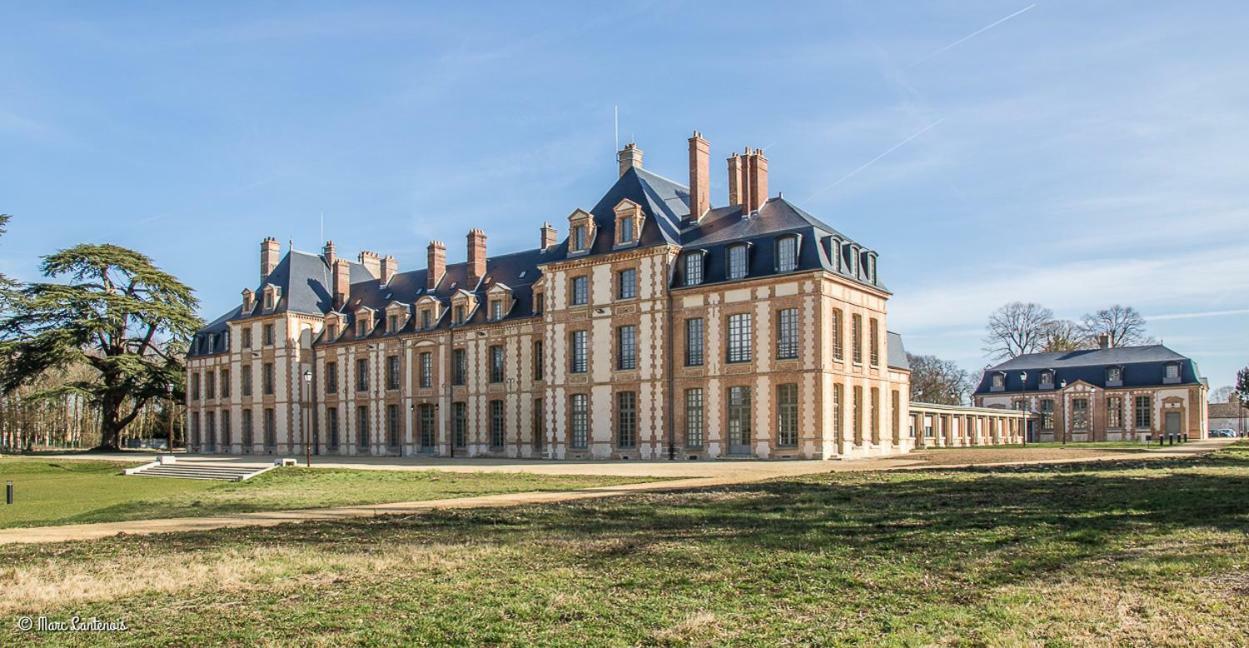 Exceptionnel Chateau Pres De Paris Abondant 外观 照片