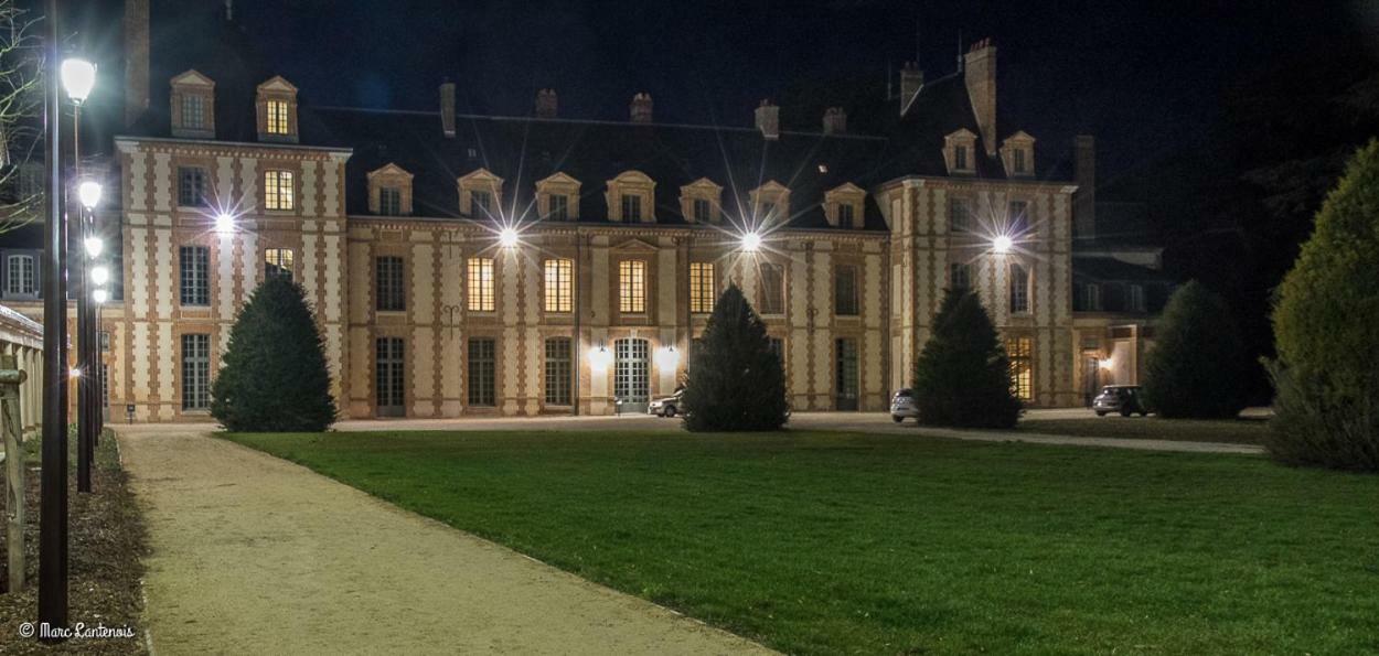 Exceptionnel Chateau Pres De Paris Abondant 外观 照片