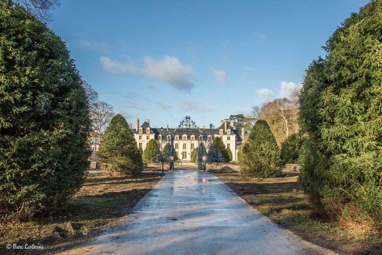 Exceptionnel Chateau Pres De Paris Abondant 外观 照片